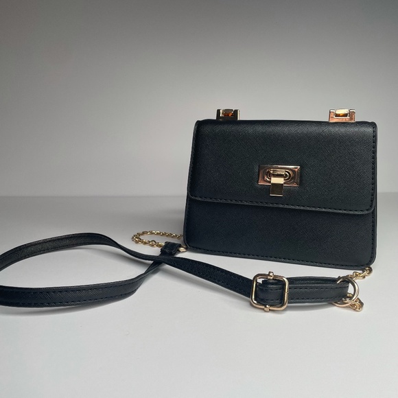 Black and Gold Crossbody Purse With Removable Strap - Picture 1 of 7